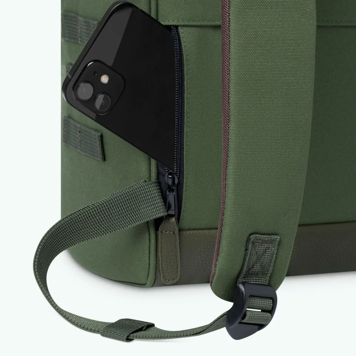Medium Adventurer | Cabaïa Adventurer Khaki Darkgreen