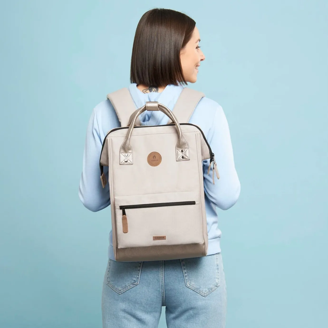 Medium Adventurer | Cabaïa Adventurer Light Brown Cream