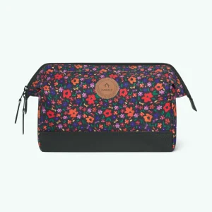 Travel Kits | Cabaïa Rue Du Gros Horloge Red